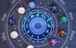 AstroGuru: Tu Futuro en la Palma de tu Mano