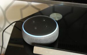Convierte tu móvil en Alexa
