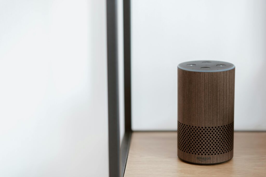 Convierte tu celular en Alexa fácilmente
