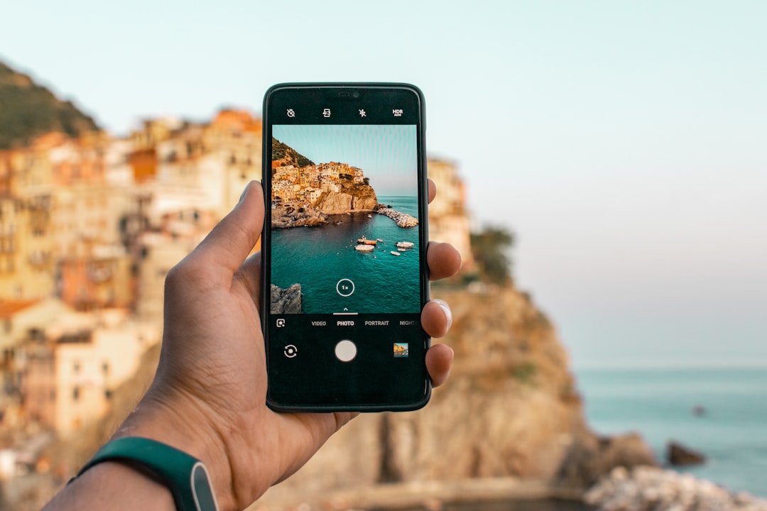 Mejora tus fotos al instante con IA poderosa