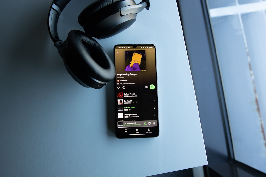 Mejora tus estados de WhatsApp con esta app de música