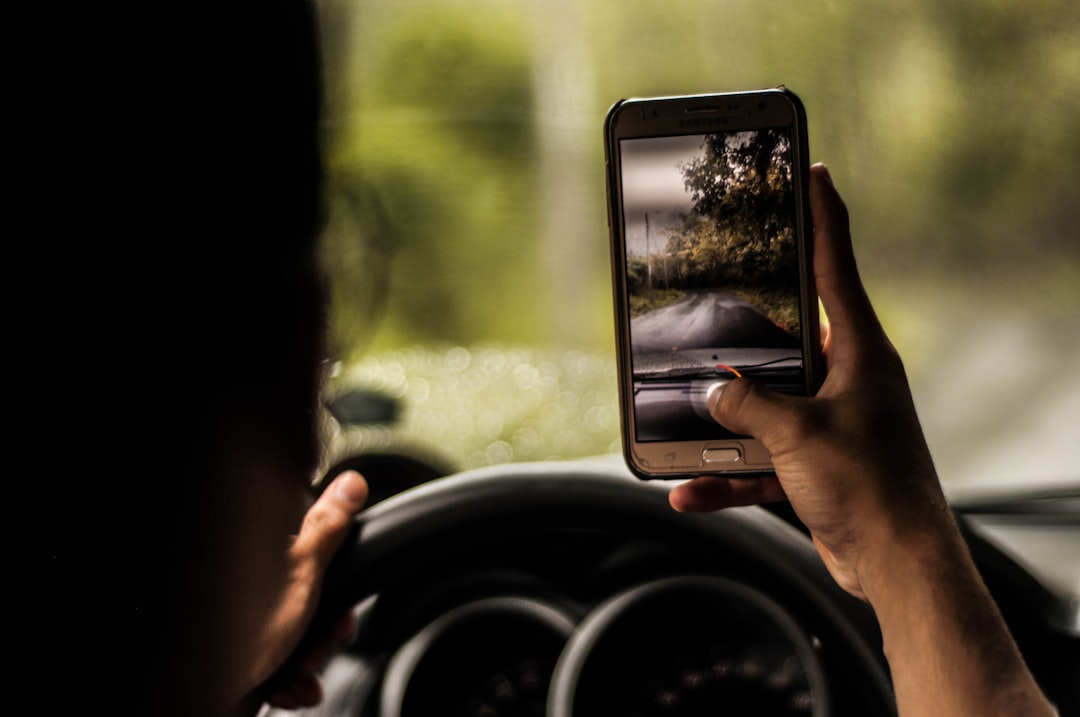 Aprende las normas de tránsito fácilmente con esta app móvil